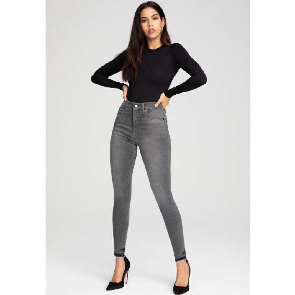 Good American Good Legs Crop Frayed Hem Jeans In Charcoal Size 4/27  $119 - Picture 2 of 8
